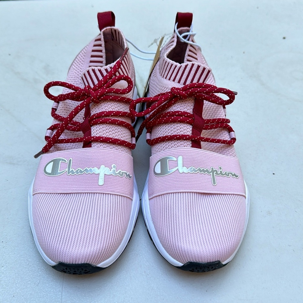 Champion knit sneaker red laces
